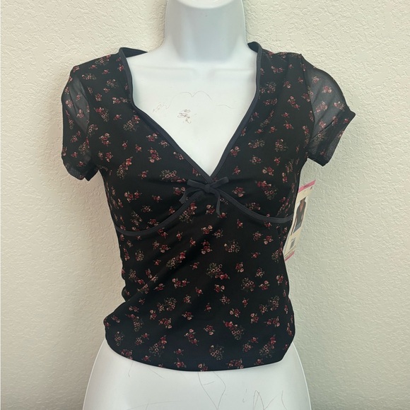 Aeropostale Tops - Aeropostale Floral Mesh Tie Front Top Black V Neck Sz Small Y2K Baby Doll